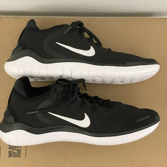 Nike Free RN 2018 Black/White Size 10 942836-001 Men's Running Shoes