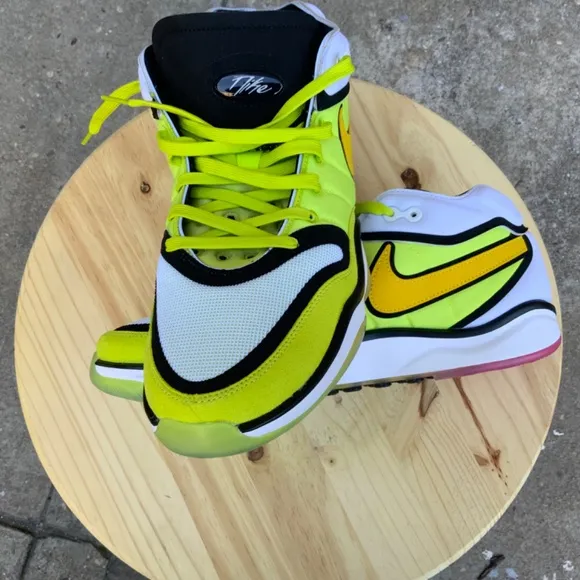 Nike G.T. Hustle 2 Basketball Shoes M/13