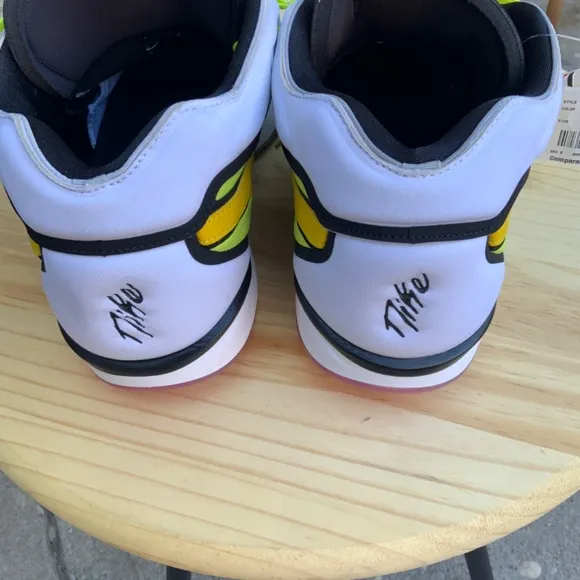 Nike G.T. Hustle 2 Basketball Shoes M/13