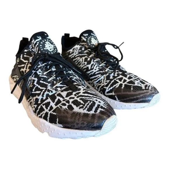 Nike Huarache Run Ultra Jacquard 819151-001 Knit Black/White Wm 9.5 Athleisure