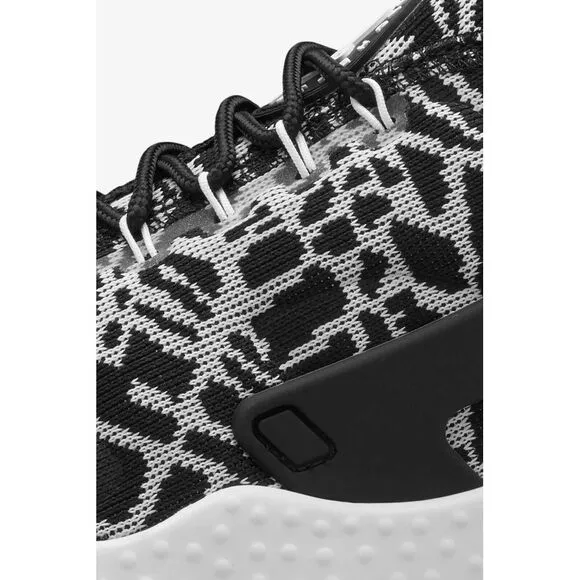 Nike Huarache Run Ultra Jacquard 819151-001 Knit Black/White Wm 9.5 Athleisure