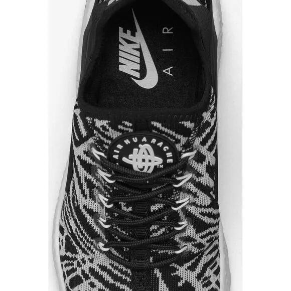 Nike Huarache Run Ultra Jacquard 819151-001 Knit Black/White Wm 9.5 Athleisure