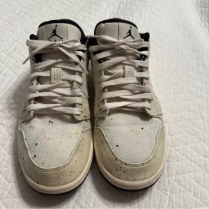 Nike Jordan 1 Low SE DH3295-100 Mens White Paint Splatter Sneakers Shoes Size 10