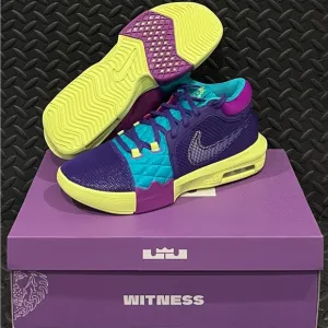 Nike LeBron Witness 8 Field Purple Athletic Basketball Shoes Mens Size 11.5‎