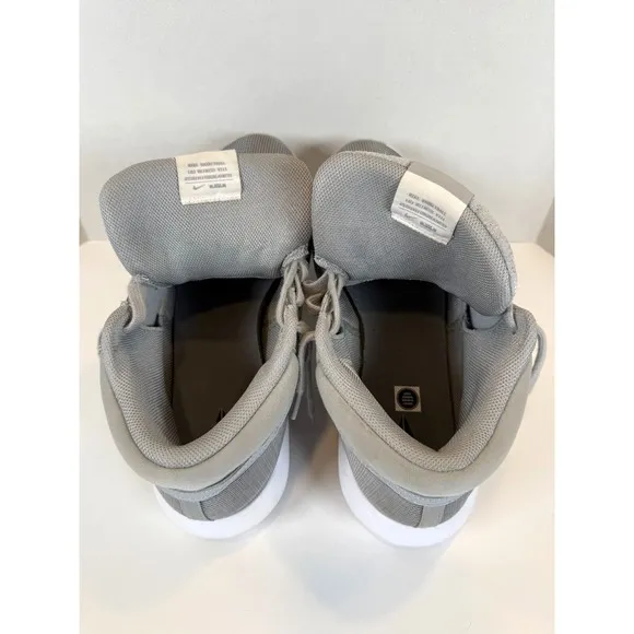 Nike Lebron Witness 8 Team Bank Basketball Shoes M12 Regular Wolf Grey/White