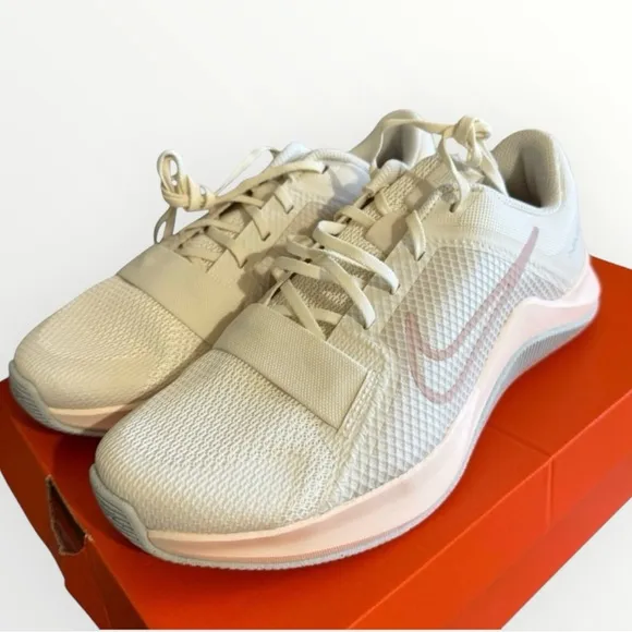Nike MC Trainer 2 Womens Size 10 Shoes Beige Training Sneakers Gym NIB