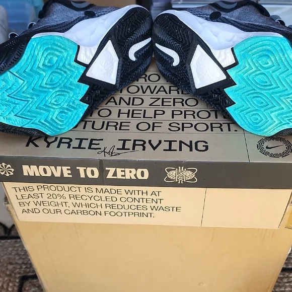 Nike Men's Black and Gray Running Shoes - Kyrie 8