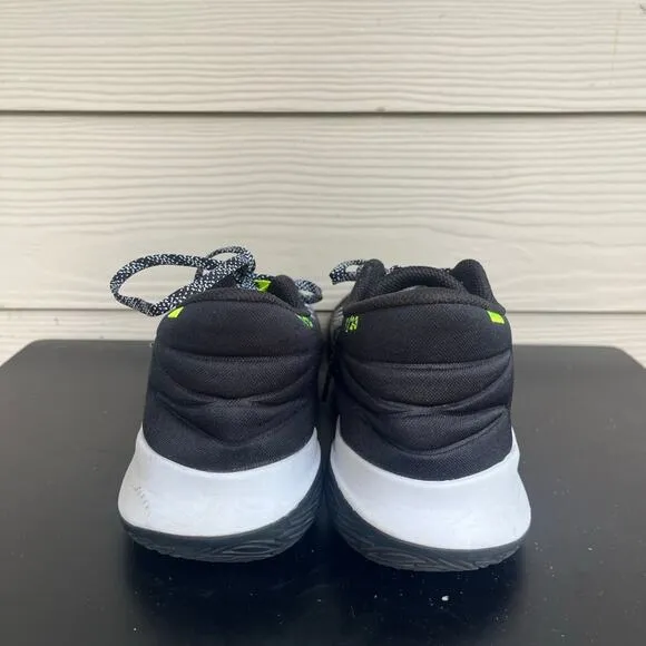 Nike Men's Kyrie Flytrap  Black and White Shoes Sneakers Sz 9.5 Style CZ4100-002