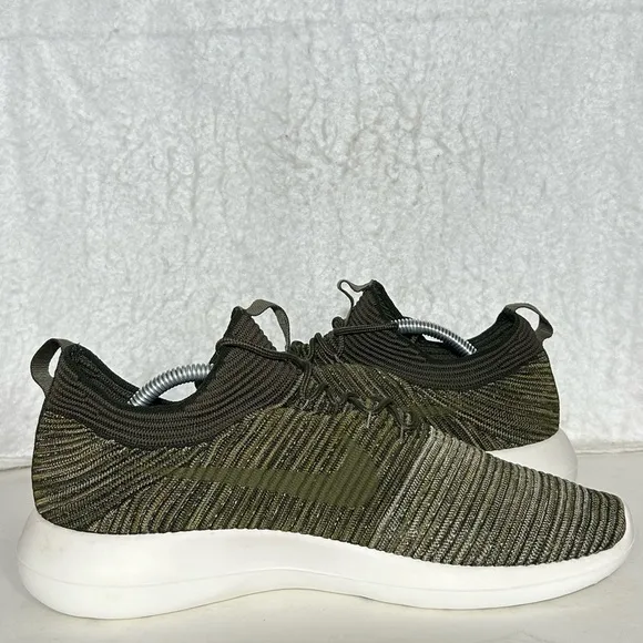Nike Mens Roshe Two Flyknit V2 Sequoia Running Athletic Sneakers Shoes SZ 10.5