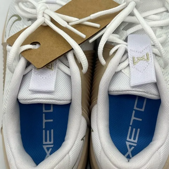 Nike Men's White and Tan Training Shoes