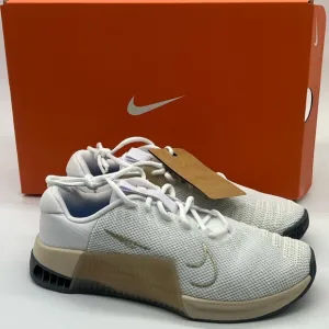 Nike Men's White and Tan Training Shoes