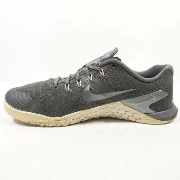 Nike Metcon 4 Cross Training Shoes - Women's Size 9