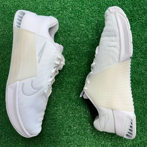 Nike  Metcon 9 Low Womens Training Shoes White DZ2537-103 VNDS Sz 10