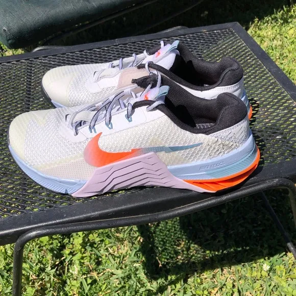 Nike Metcon Premium (DM0335-155) White Doll Light Training Shoes Womens 10