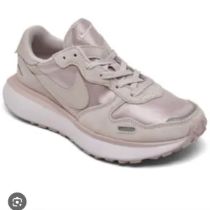 Nike, Pink Waffle Phoenix, Sneaker, Size 8