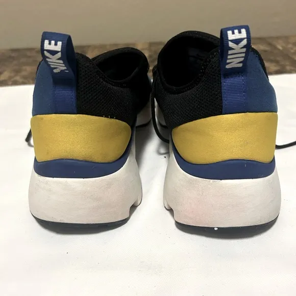 Nike Pocket Fly Dm Men’s Running Training Shoes Sneakers, Size 12