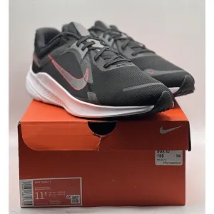 Nike Quest 5 Men's 11.5 Shoes Black University Red Smoke Grey DD0204 004 NIB