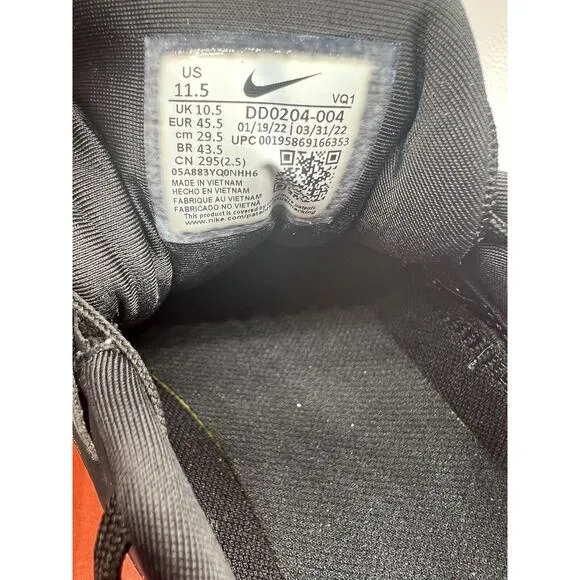 Nike Quest 5 Men's 11.5 Shoes Black University Red Smoke Grey DD0204 004 NIB