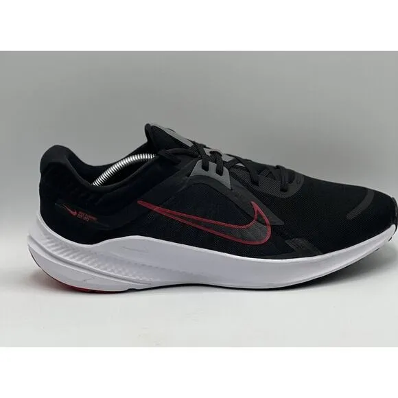 Nike Quest 5 Men's 11.5 Shoes Black University Red Smoke Grey DD0204 004 NIB