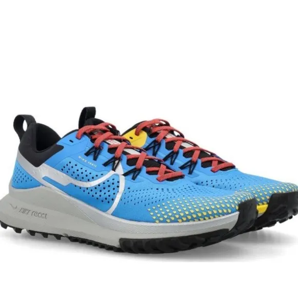 Nike React trail Pegasus 4 running shoes