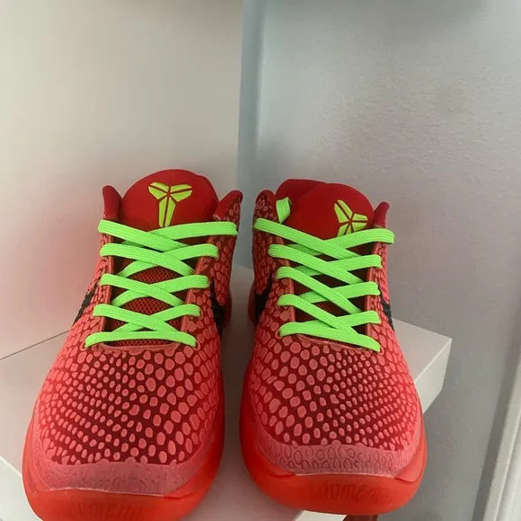 Nike Red and Green Performance Sneakerskobe grinches