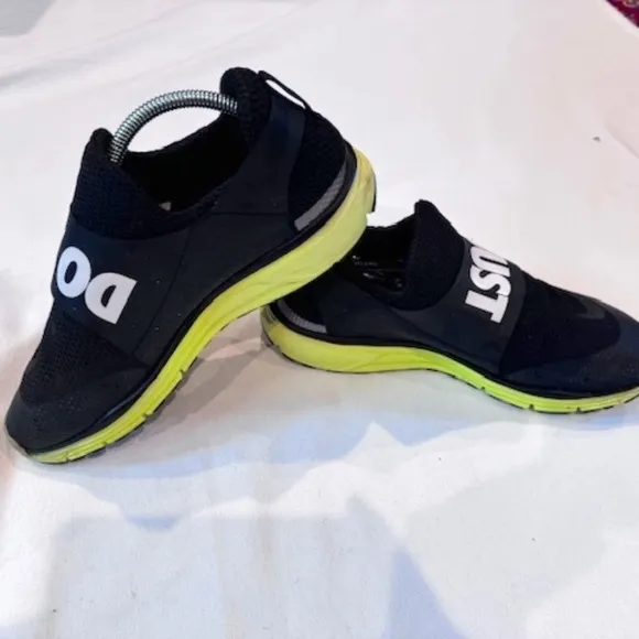 Nike RETIRED JUST DO IT LUNARLON Laceless Training Shoe 8.5​​​​​​