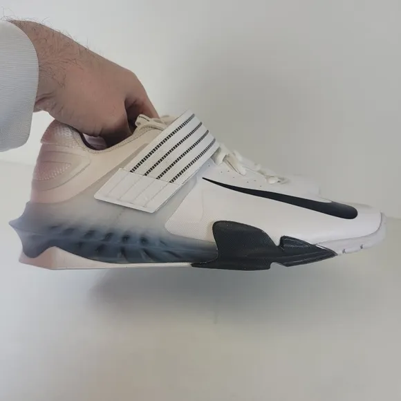 Nike Savaleos White Weightlifting Training Shoes White CV5708-100
