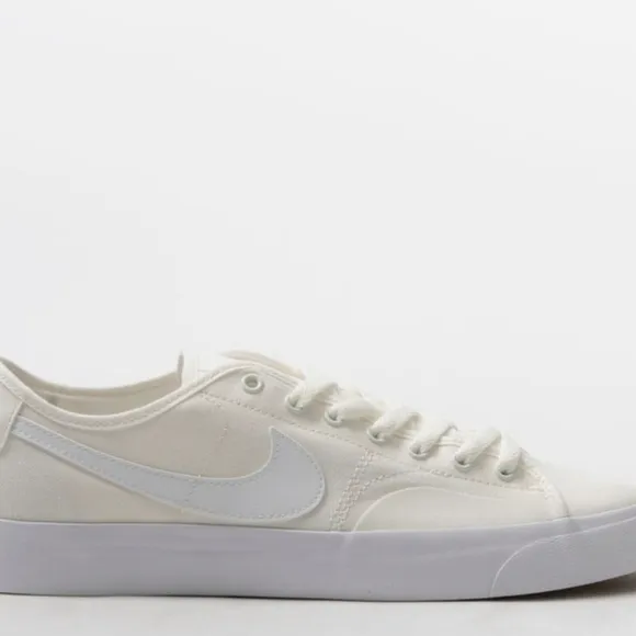 Nike SB Blazer Court Skate Shoes - Sail/White/Sail White - Men's 7/Ladies 8.5
