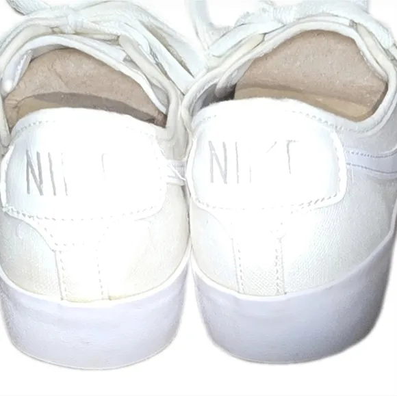 Nike SB Blazer Court Skate Shoes - Sail/White/Sail White - Men's 7/Ladies 8.5
