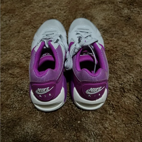 nike shoes for youth