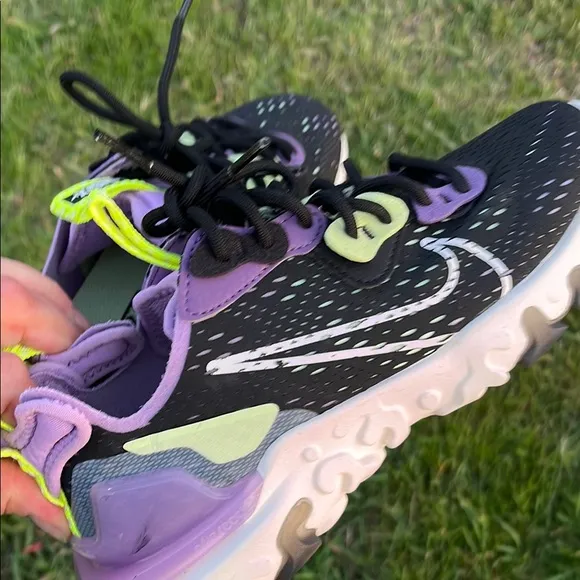 Nike shoes Kids react vision gravity Black and Purple Sneakers 5.5