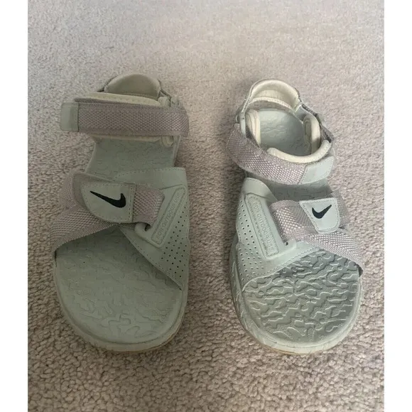 Nike Shoes Men’s 6 Sandals ACG Air Deschutz Sport Outdoor Casual Cream Women 7.5