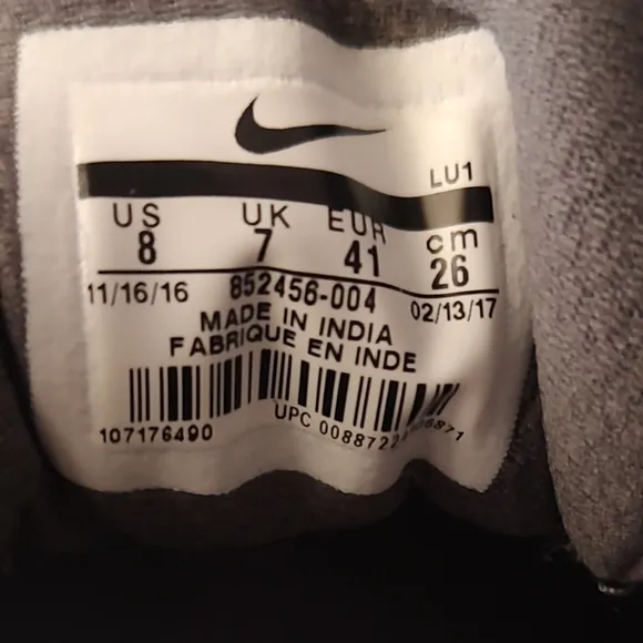 Nike training shoes Men Air Epic  size 8  Color Gray Lace Up  Super Conf…