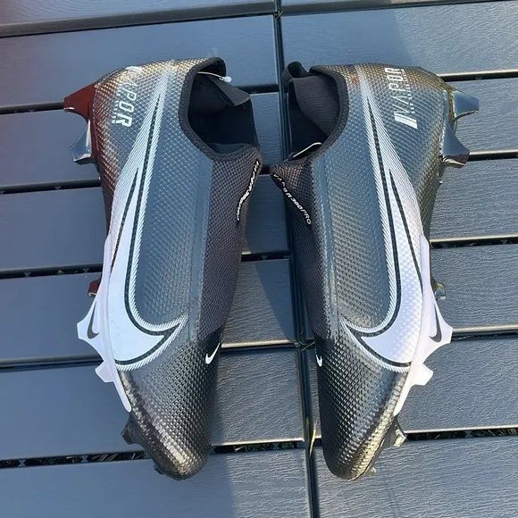 Nike Vapor Edge Pro 360 Black Football Cleats (AO8277-001)