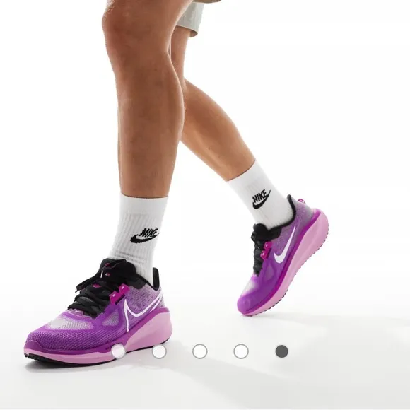Nike Vomero 17 Running Shoes Hyper Violet/Black/Vivid Grape/White