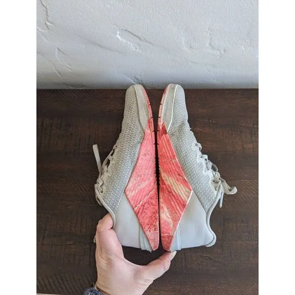 Nike Women's Metcon 5 Training Sneaker Shoes - Size 9