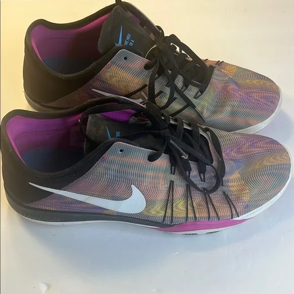Nike Women's Multicolor Training Shoes