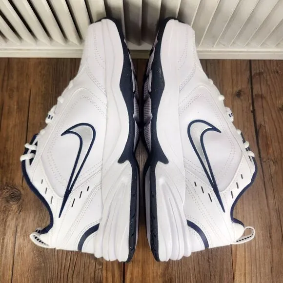 Nike Air Monarch IV Mens Sz 9 White Silver Dad Training Sneaker Shoes 415445-102