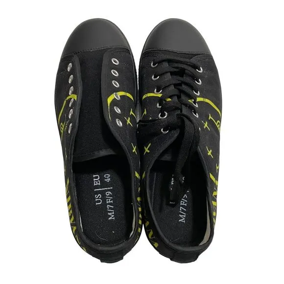 Nirvana Sneakers - Stylish‎ and Comfortable Shoes Sneakers Sz M7/F9 missing lace