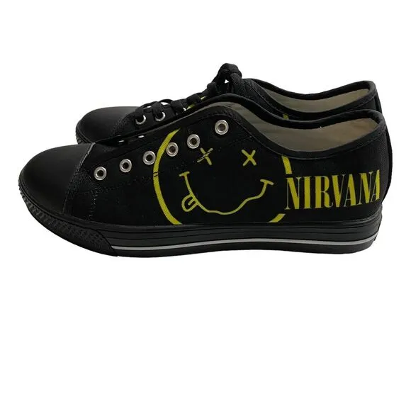 Nirvana Sneakers - Stylish‎ and Comfortable Shoes Sneakers Sz M7/F9 missing lace