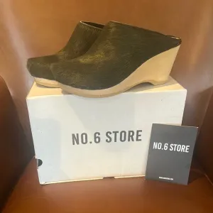 No. 6 Store: Green/Tan Clogs