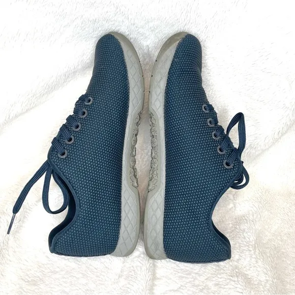 Nobull Women’s Gum Trainer Shoes Size 8.5 Navy Blue Athletic Low Top Sneakers
