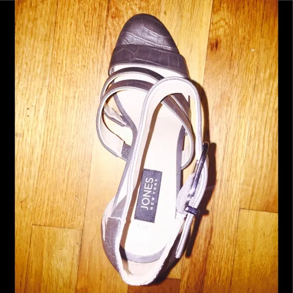 NWOB Jones Ankle Strap Block Heel Sandals