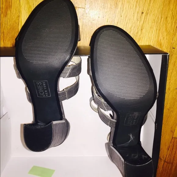 NWOB Jones Ankle Strap Block Heel Sandals