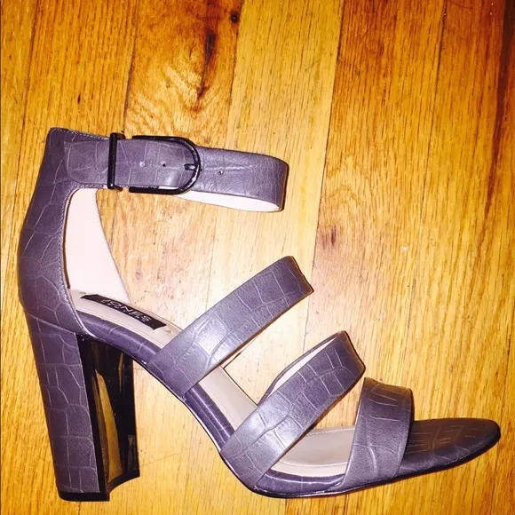 NWOB Jones Ankle Strap Block Heel Sandals