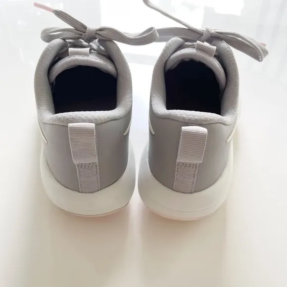 NWOB Nike Roshe G Tour Gold Shoe Wolf Gray - 7