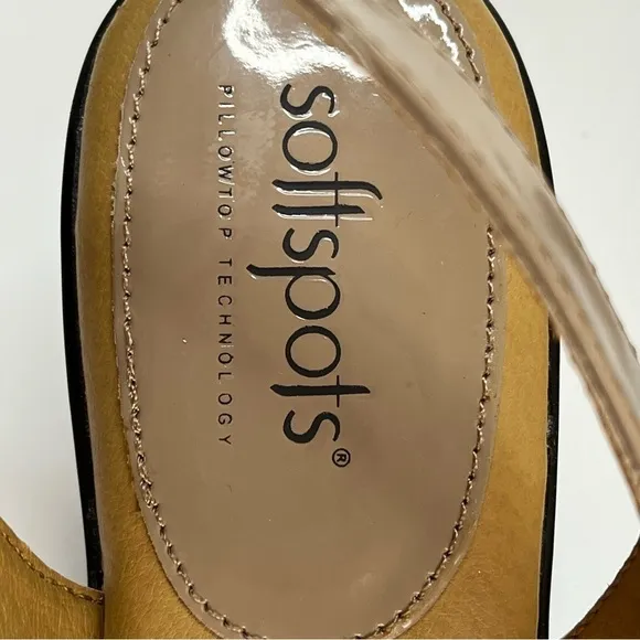 NWOT Softspots Women´s Neima , Color Almond Patent, Comfortable Shoes, Size 8.5M