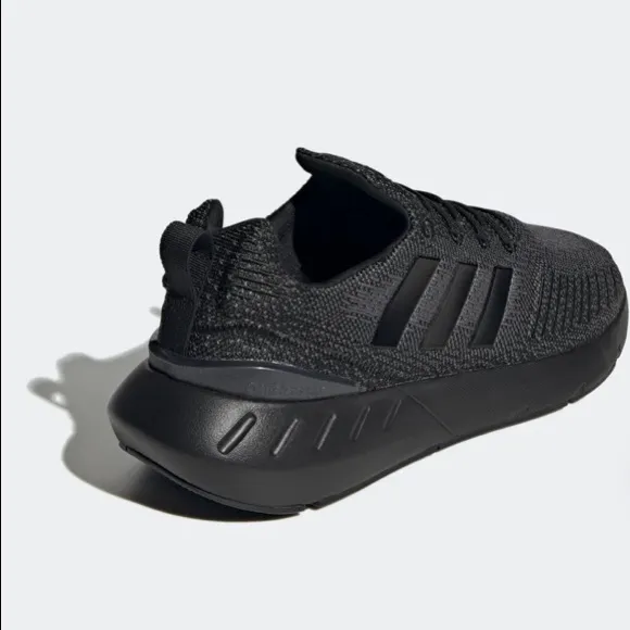 NWT ADIDAS Men's Originals Swift Run 22 Shoes Black Multiple Sizes