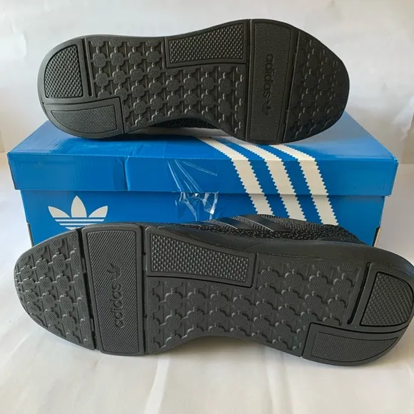 NWT ADIDAS Men's Originals Swift Run 22 Shoes Black Multiple Sizes