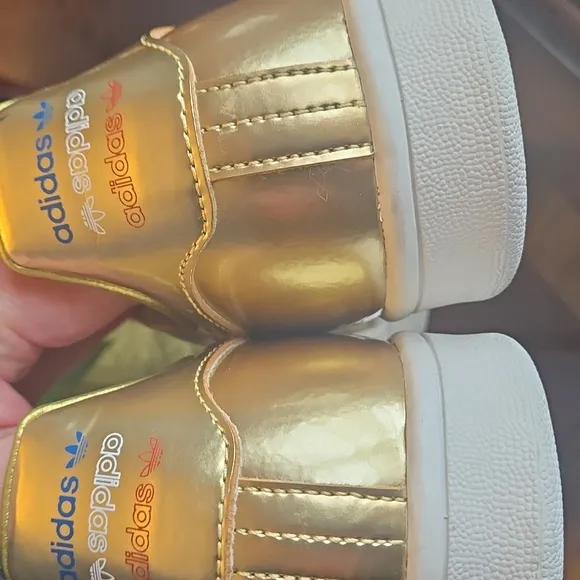 NWT Adidas Stan Smith Gold Metallic Sneakers  Men's Size 8